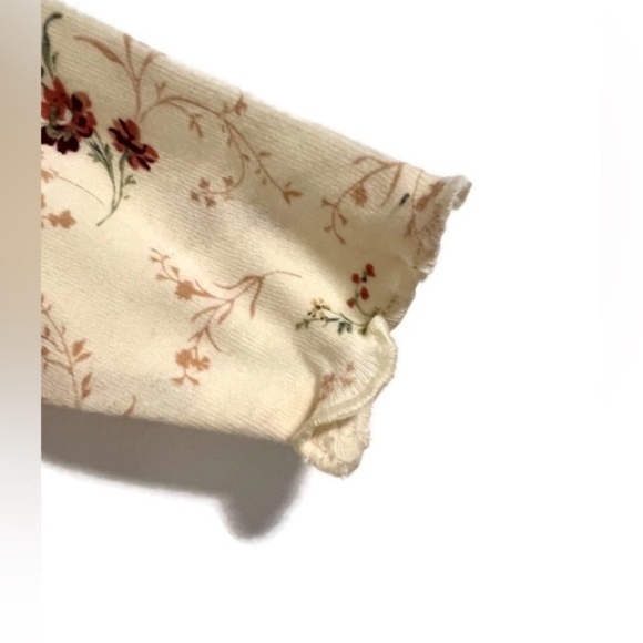 NWT Gap Kids floral bubble onesie,size 0-3 months, 9-11 pounds, in beautiful cre - Picture 3 of 6